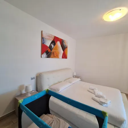 Tadi Laro Luxury Relax Comer Colico * Carriola